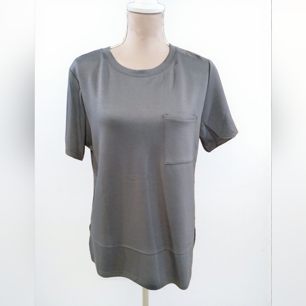 Ofeefan Grey Smooth Soft Womans Pocket Tshirt Womans Large Outdoor Gorpcore
